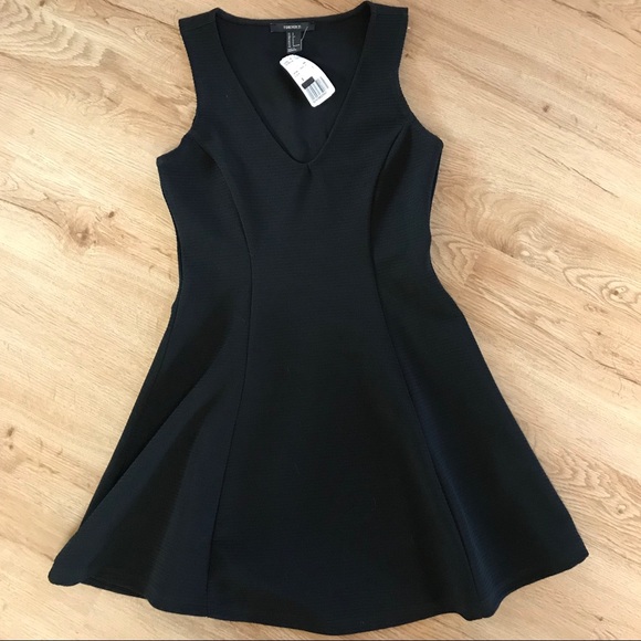 Forever 21 Dresses & Skirts - Forever 21 little black dress, sz S
